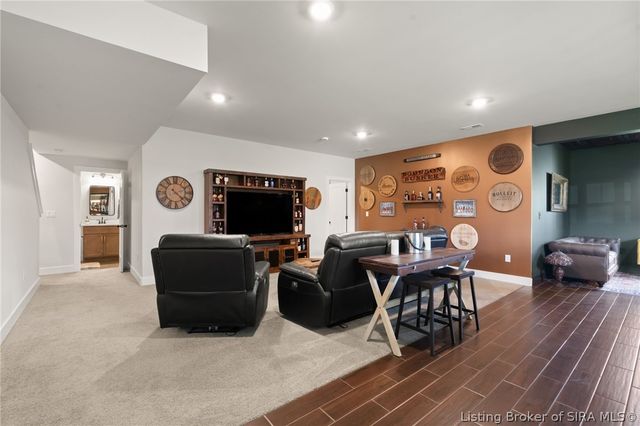 4654 Red Tail Ridge, Jeffersonville, IN 47130