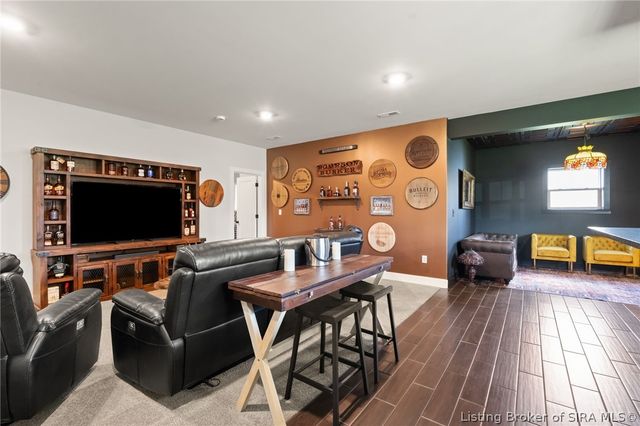 4654 Red Tail Ridge, Jeffersonville, IN 47130