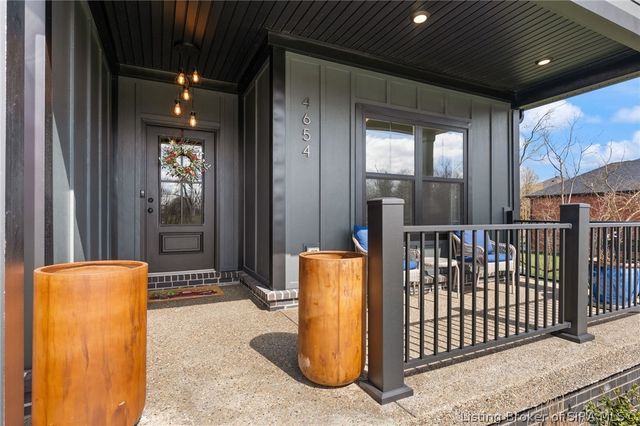 4654 Red Tail Ridge, Jeffersonville, IN 47130