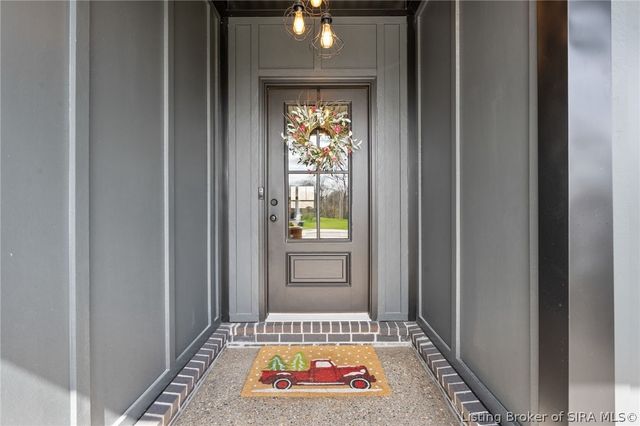 4654 Red Tail Ridge, Jeffersonville, IN 47130