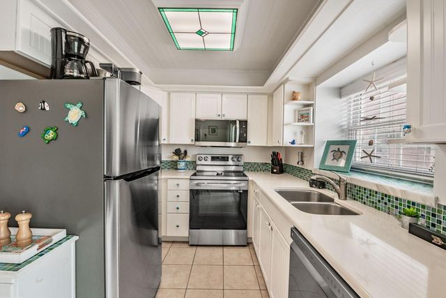 17960 GULF BOULEVARD 121, Redington Shores, FL 33708