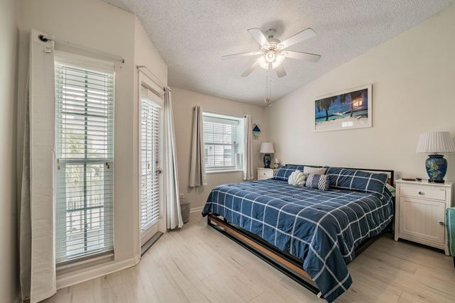 17960 GULF BOULEVARD 121, Redington Shores, FL 33708