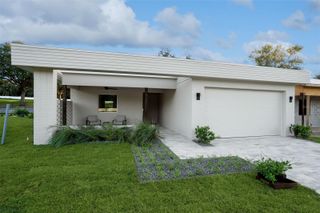 450 SKYFIELD COURT, Lady Lake, FL 32159