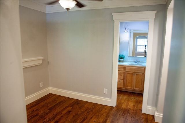 5837 Velasco Avenue 102, Dallas, TX 75206