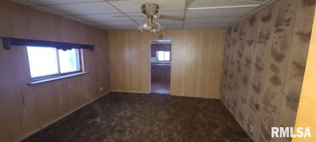 200 1ST Avenue, Sherrard, IL 61281