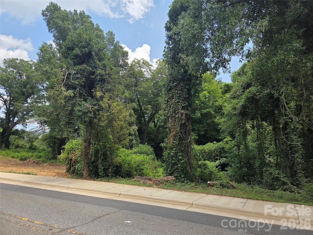 715 Old Charlotte Road SW, Concord, NC 28027