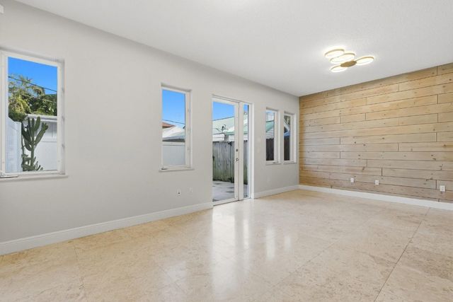 302 NE 8th Avenue 0, Fort Lauderdale, FL 33301