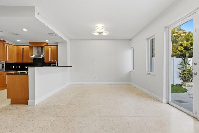 302 NE 8th Avenue 0, Fort Lauderdale, FL 33301