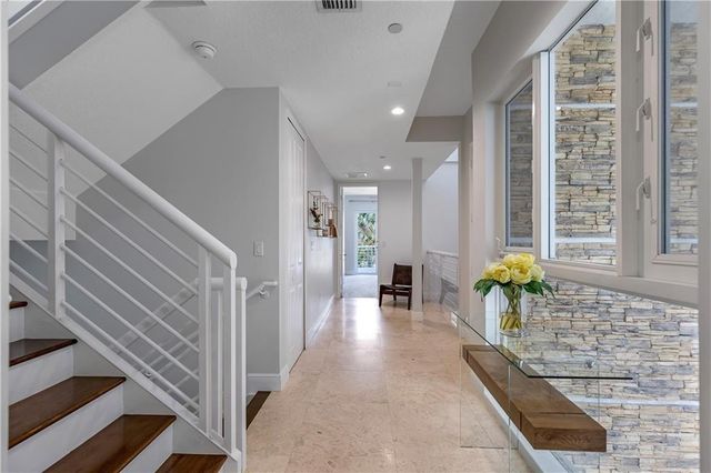 302 NE 8th Avenue 0, Fort Lauderdale, FL 33301