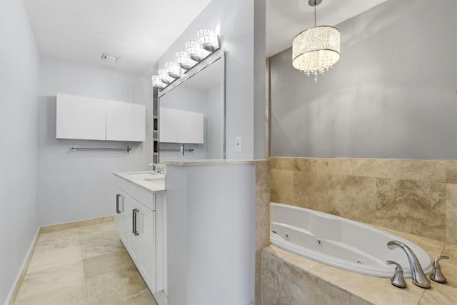 302 NE 8th Avenue 0, Fort Lauderdale, FL 33301