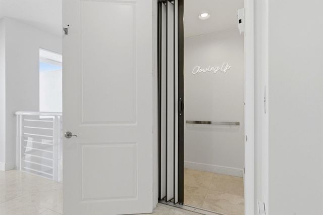 302 NE 8th Avenue 0, Fort Lauderdale, FL 33301