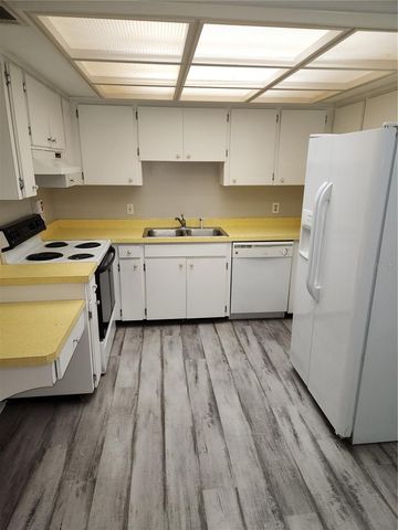 906 ROBINHOOD COURT, Maitland, FL 32751