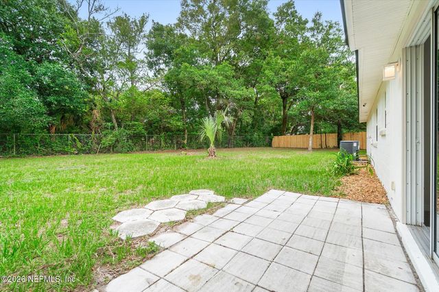 2901 STONEHURST Road E, Jacksonville, FL 32277