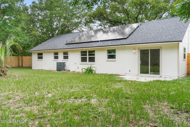 2901 STONEHURST Road E, Jacksonville, FL 32277