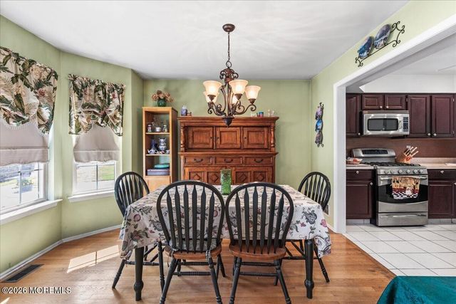 48 Diamond Lane, Howell, NJ 07731