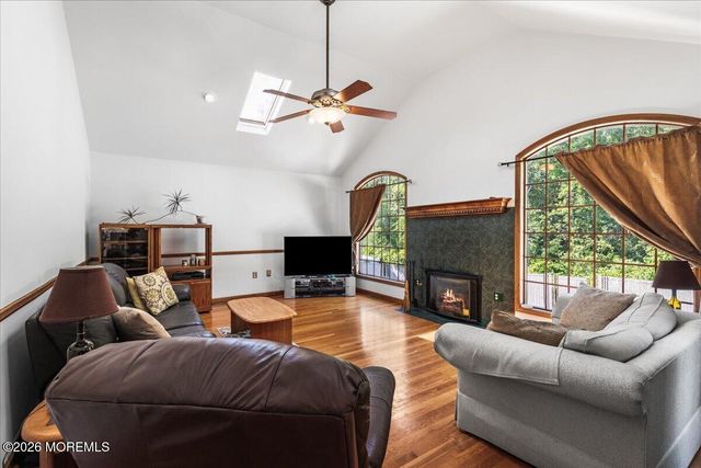 48 Diamond Lane, Howell, NJ 07731
