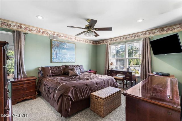 48 Diamond Lane, Howell, NJ 07731