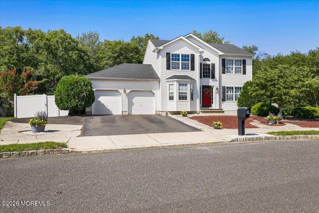48 Diamond Lane, Howell, NJ 07731