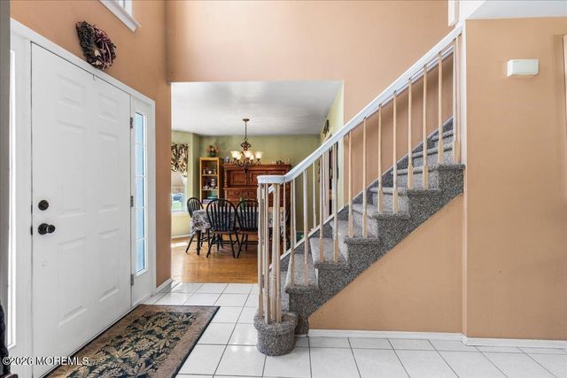 48 Diamond Lane, Howell, NJ 07731