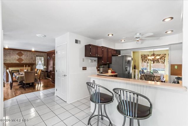 48 Diamond Lane, Howell, NJ 07731