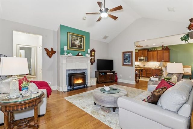 995 Savannah Commons NE Drive 6, Kennesaw, GA 30144