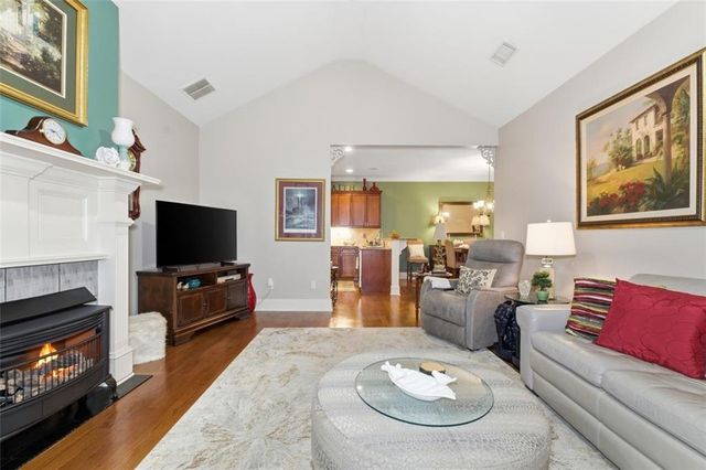 995 Savannah Commons NE Drive 6, Kennesaw, GA 30144