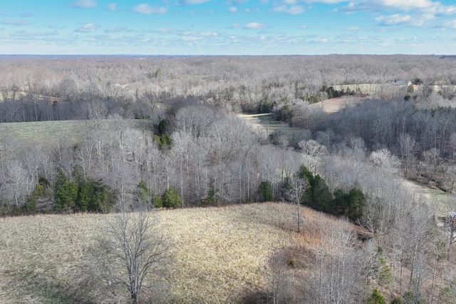 1267 Purtle Rd, Lafayette, TN 37083