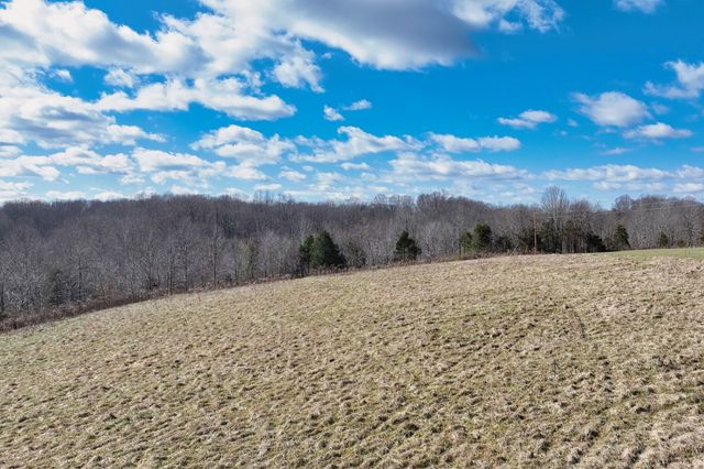 1267 Purtle Rd, Lafayette, TN 37083