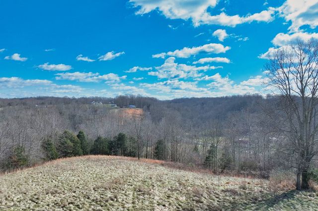 1267 Purtle Rd, Lafayette, TN 37083