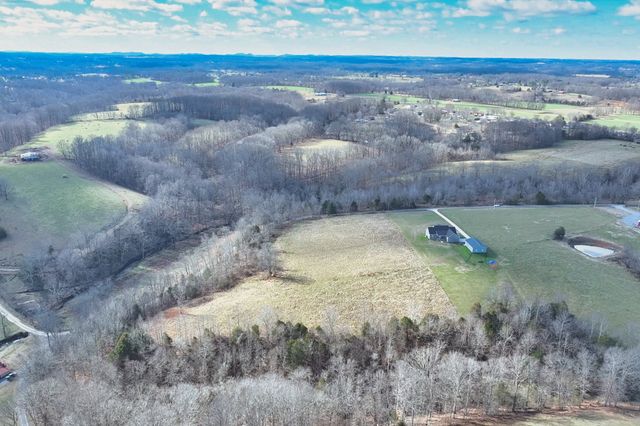 1267 Purtle Rd, Lafayette, TN 37083