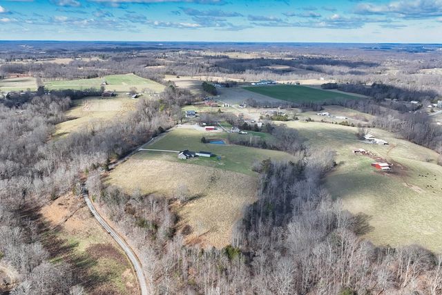 1267 Purtle Rd, Lafayette, TN 37083