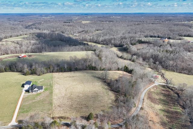 1267 Purtle Rd, Lafayette, TN 37083