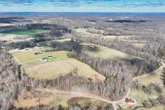 1267 Purtle Rd, Lafayette, TN 37083