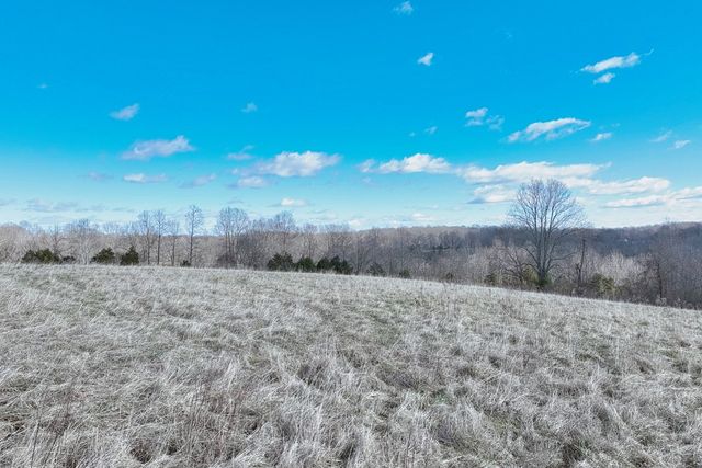 1267 Purtle Rd, Lafayette, TN 37083