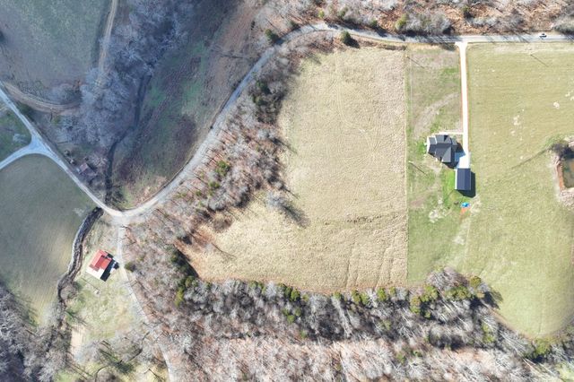 1267 Purtle Rd, Lafayette, TN 37083