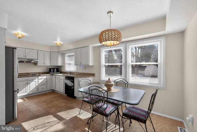 13 CROSSWICK PL, Willingboro, NJ 08046