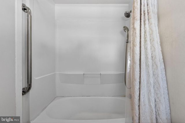 13 CROSSWICK PL, Willingboro, NJ 08046