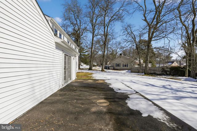 13 CROSSWICK PL, Willingboro, NJ 08046