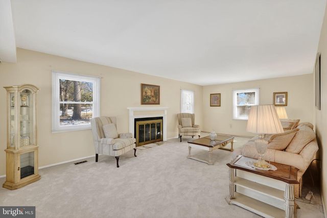 13 CROSSWICK PL, Willingboro, NJ 08046