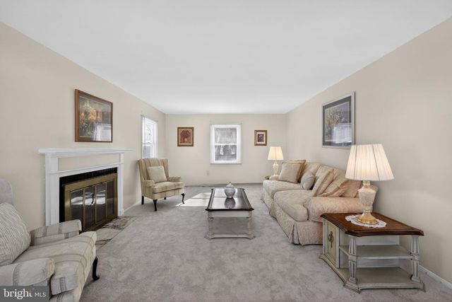 13 CROSSWICK PL, Willingboro, NJ 08046