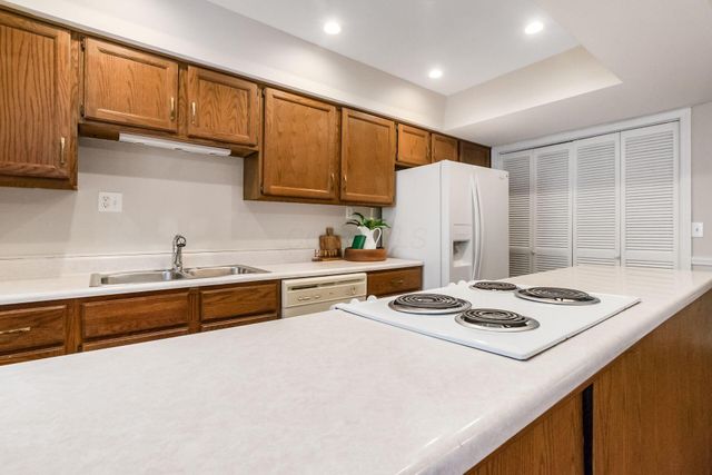 911 Manor Lane, J, Columbus, OH 43221