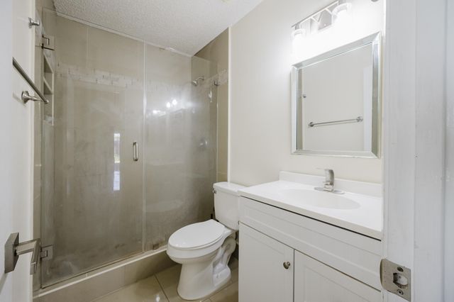 5402 Bonky Court 102b, West Palm Beach, FL 33415