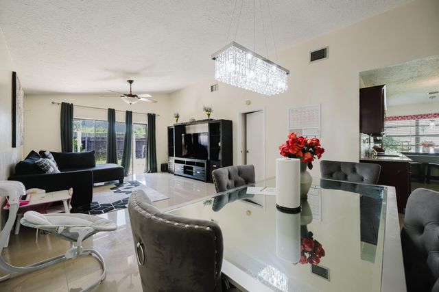 5402 Bonky Court 102b, West Palm Beach, FL 33415