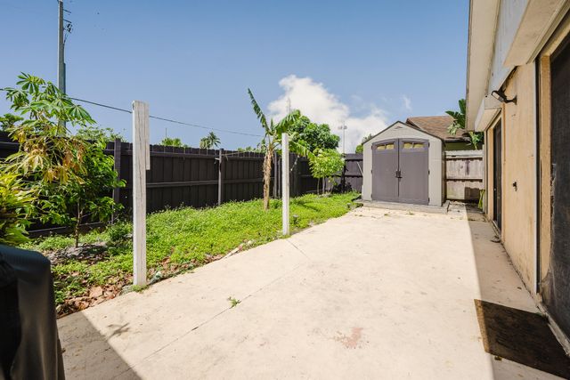 5402 Bonky Court 102b, West Palm Beach, FL 33415