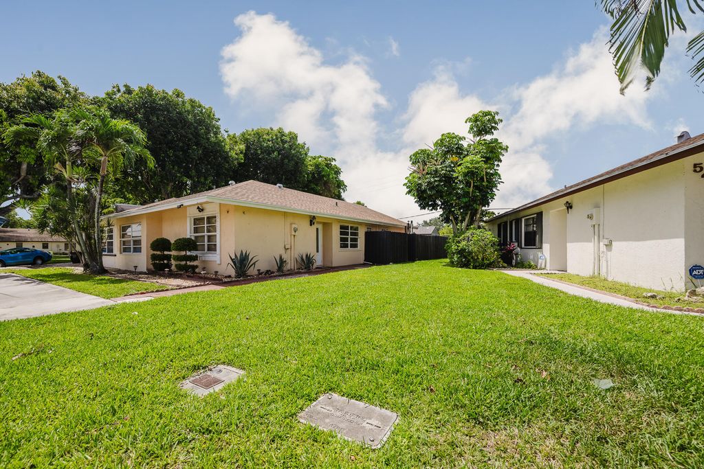 5402 Bonky Court 102b, West Palm Beach, FL 33415