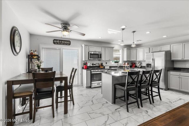 6 Soden Lane, Old Bridge, NJ 08857