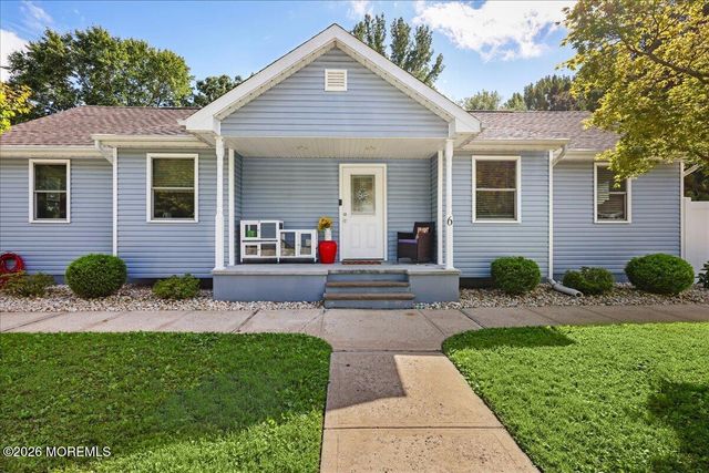 6 Soden Lane, Old Bridge, NJ 08857