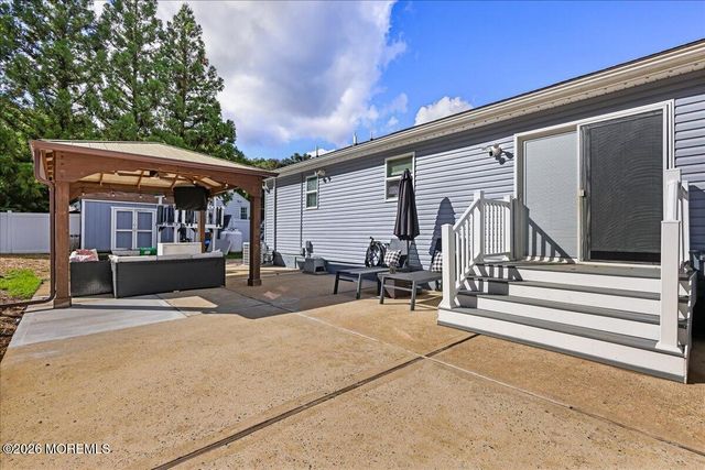 6 Soden Lane, Old Bridge, NJ 08857