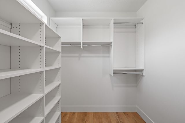 504 N Moen Ln, Greenacres, WA 99016