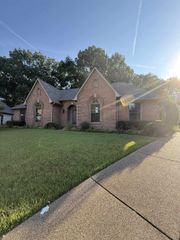 8463 STOKSUND CV, Memphis, TN 38018